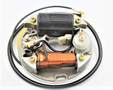 Stator Bosch, 6 volt, 17 watt, komplett. Från NC Motorparts.