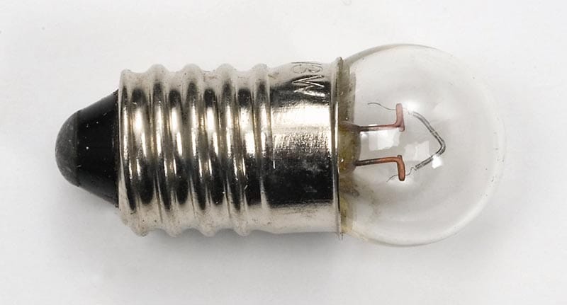 Glödlampa E10, skruv. 6 volt, 3 watt.