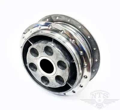 Nav Zundapp, 120mm. Polerat, passar fram eller bak.