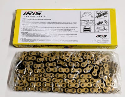 Kedja 420, guldeloxerad. 128 länkar. Hög kvalité.