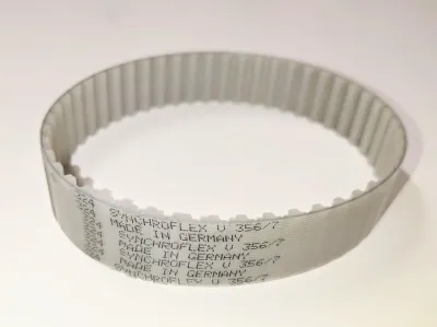 Tandrem Husqvarna Flinta och Äggmotorn. 49 kuggar. Äkta Synchroflexrem.