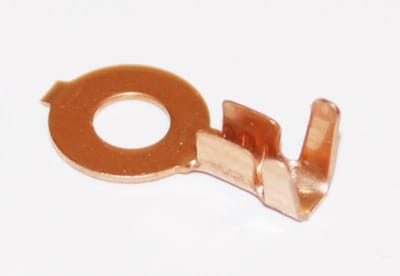 Kabelsko för skruvkondensatorer. Hål 3mm.