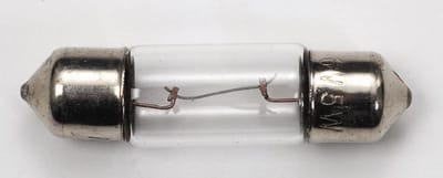 Glödlampa (S8) 6 volt, 5 watt.