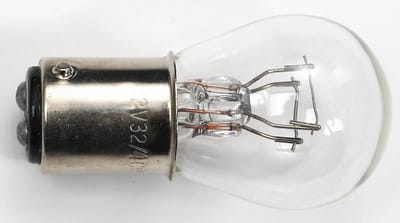 Glödlampa (BAY15D) 12 volt, 21/5 watt.